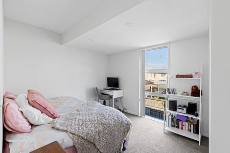 Photo of property in 60a Brockworth Place, Riccarton, Christchurch, 8011