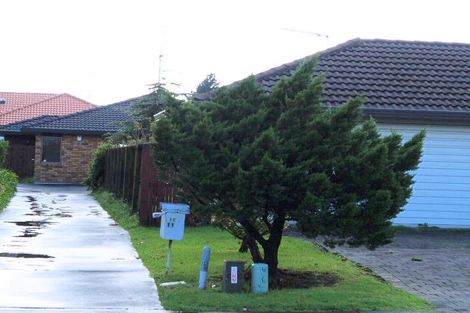 Photo of property in 1/11 Golfland Drive, Golflands, Auckland, 2013