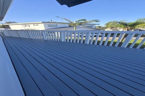 Photo of property in 36 Albatross Road, Red Beach, 0932