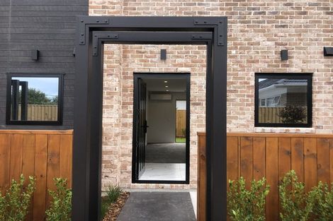 Photo of property in 6/57 Taikata Road, Te Atatu Peninsula, Auckland, 0610