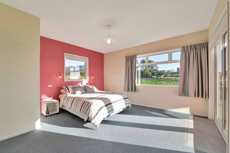 Photo of property in 1532 Carrington Road, Hurworth, New Plymouth, 4371