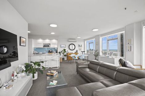 Photo of property in 22 Liardet Apartments, 302/22 Liardet Street, New Plymouth, 4310