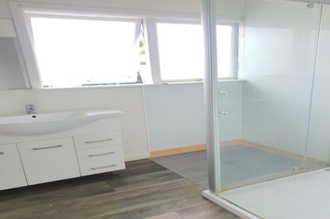 Photo of property in 47 Claude Road, Hillpark, Auckland, 2102