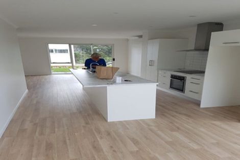 Photo of property in 9 Manutewhau Road, Massey, Auckland, 0614