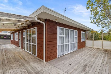 Photo of property in 27 Woodglen Road, Glen Eden, Auckland, 0602