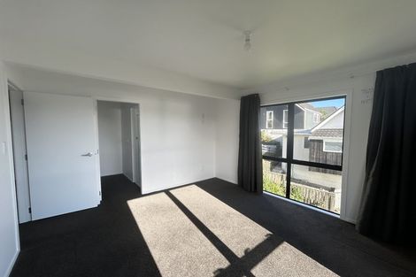 Photo of property in 27 Eskdale Road, Papakowhai, Porirua, 5024