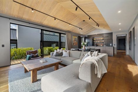 Photo of property in 11b Double Cone Road, Jacks Point, Queenstown, 9371