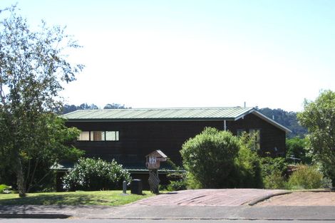 Photo of property in 39 Mayall Avenue, Beach Haven, Auckland, 0626