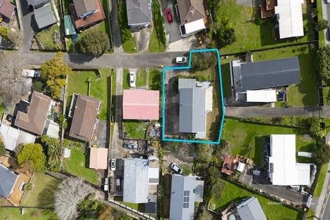 Photo of property in 1/21 Sarajevo Place, Massey, Auckland, 0614