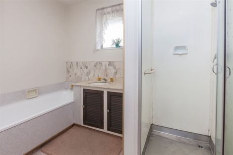 Photo of property in 2/15a Edgeware Road, St Albans, Christchurch, 8014