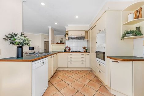 Photo of property in 12 Ballycullanie Place, Dannemora, Auckland, 2016