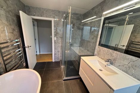 Photo of property in 4 Opouatu Avenue, Glenbrook, Waiuku, 2681