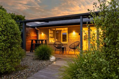 Photo of property in 196 Tutere Street, Waikanae Beach, Waikanae, 5036