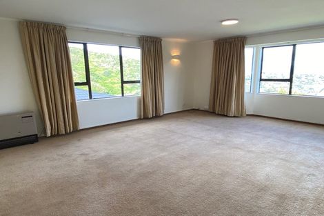 Photo of property in 18 Satara Crescent, Khandallah, Wellington, 6035