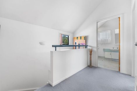 Photo of property in 7/485 Don Buck Road, Massey, Auckland, 0614