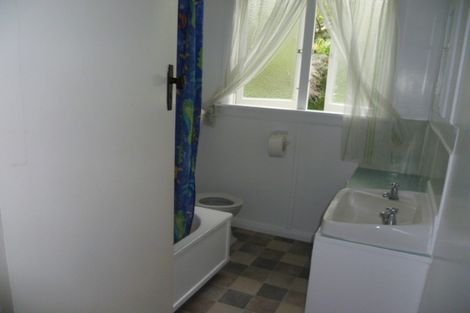 Photo of property in 33 Franklin Avenue, Hokowhitu, Palmerston North, 4410