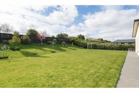 Photo of property in 43 Davaar Crescent, Broomfield, Christchurch, 8042