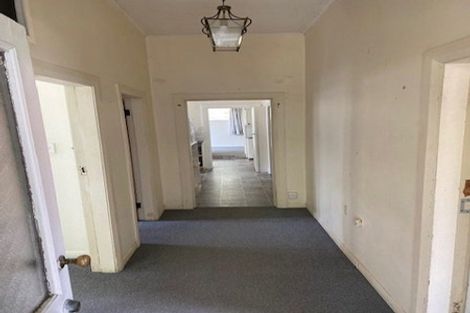 Photo of property in 115 Glenmore Street, Kelburn, Wellington, 6012