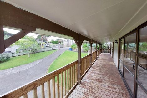 Photo of property in 8 Lowtherhurst Road, Massey, Auckland, 0614