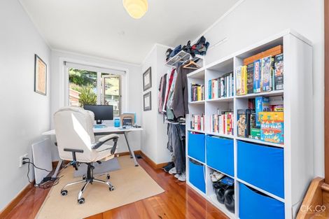 Photo of property in 67 Norton Park Avenue, Fairfield, Lower Hutt, 5011