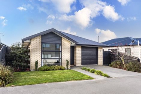 Photo of property in 4 Koral Lane, Broomfield, Christchurch, 8042