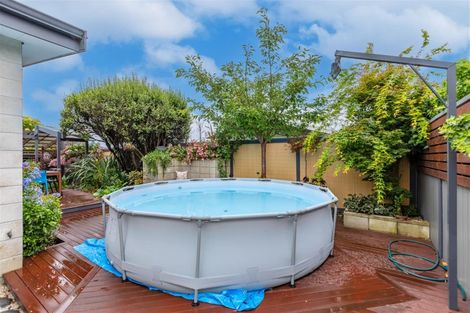 Photo of property in 6a Kauri Street, Taradale, Napier, 4112