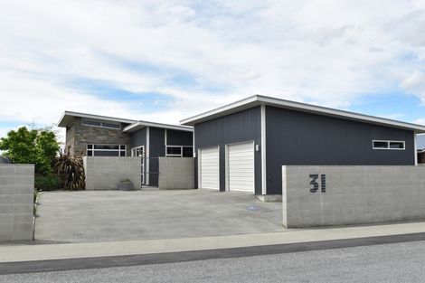 Photo of property in 31 Rhoboro Road, Twizel, 7901