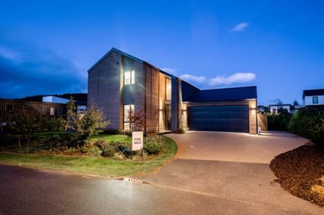 Photo of property in 4 Kapuka Lane, Wanaka, 9305