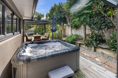 Photo of property in 19 Ysabel Crescent, The Gardens, Auckland, 2105