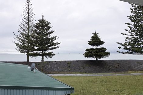 Photo of property in 9a Charles Street, Westshore, Napier, 4110