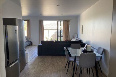 Photo of property in 25/22 Northcross Drive, Oteha, Auckland, 0632