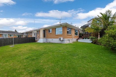 Photo of property in 5/9 Manuka Road, Bayview, Auckland, 0629