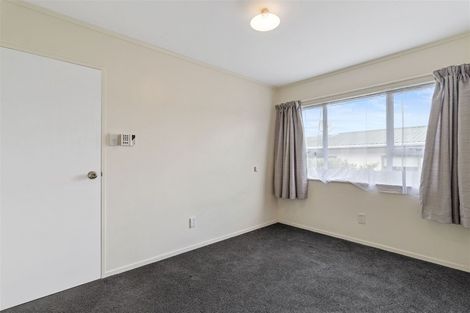 Photo of property in 27 Woodglen Road, Glen Eden, Auckland, 0602