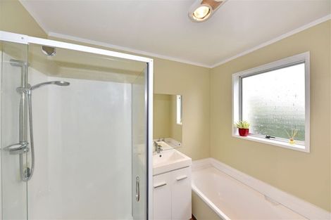 Photo of property in 20 Heaphy Place, Casebrook, Christchurch, 8051