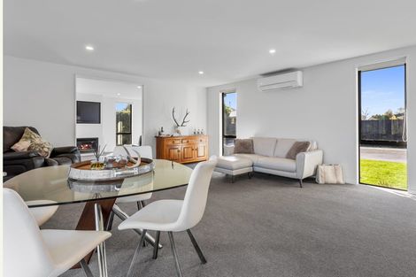 Photo of property in 141 West Belt, Rangiora, 7400