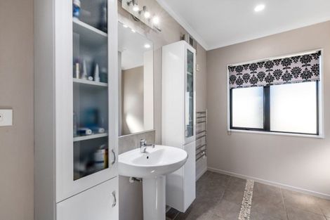 Photo of property in 8 Frame Crescent, Rolleston, 7614