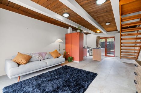 Photo of property in 100 Grafton Street, Waltham, Christchurch, 8011