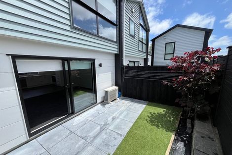 Photo of property in 2/110 Kervil Avenue, Te Atatu Peninsula, Auckland, 0610