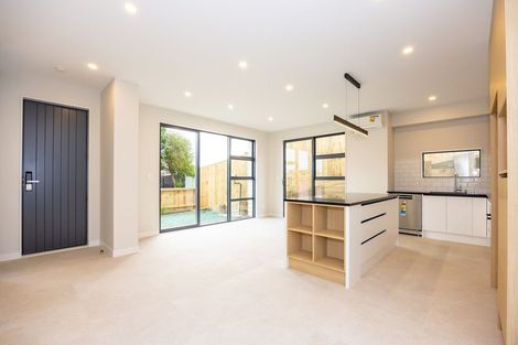 Photo of property in 34 Hellyers Street, Birkdale, Auckland, 0626