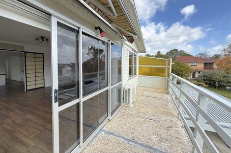 Photo of property in 9 William Souter Street, Forrest Hill, Auckland, 0620