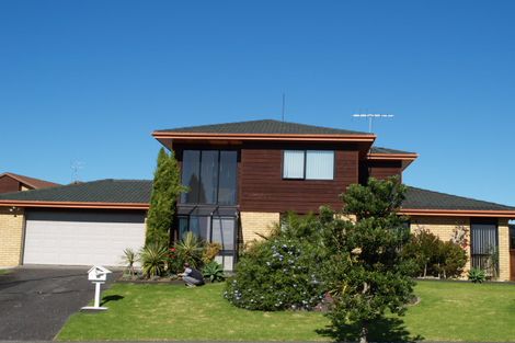 Photo of property in 2/24 Orangewood Drive, Northpark, Auckland, 2013