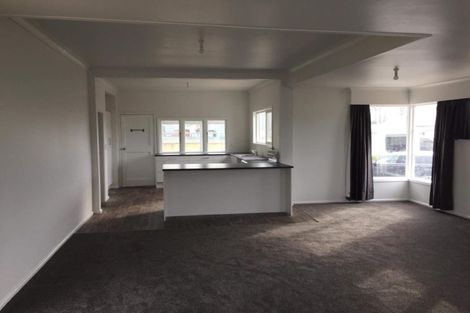 Photo of property in 16 Milson Line, Roslyn, Palmerston North, 4414