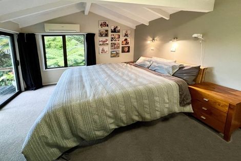 Photo of property in 200 Atkinson Road, Titirangi, Auckland, 0604