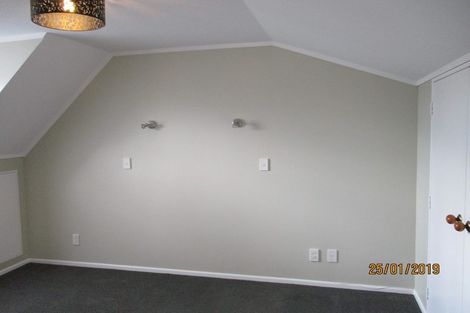 Photo of property in 2/76 Trafalgar Street, Waterloo, Lower Hutt, 5011