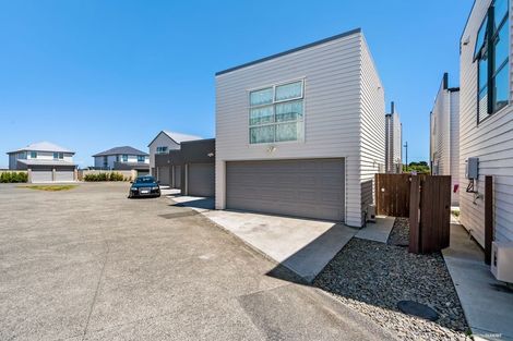 Photo of property in 9 Taupinga Way, Takanini, 2112