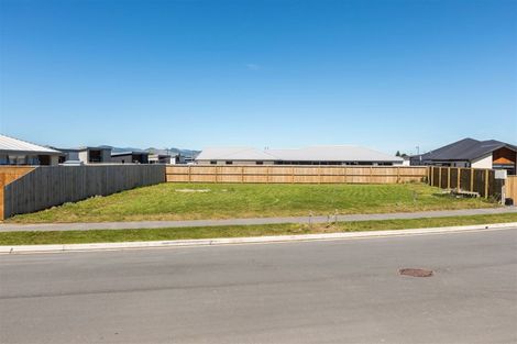 Photo of property in 5 Loch Tanna Way, Broomfield, Christchurch, 8042