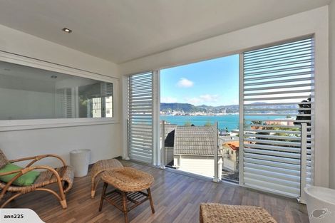 Photo of property in 2b Wilkinson Street, Oriental Bay, Wellington, 6011