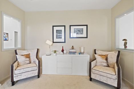 Photo of property in 15 Tarahunga Road, Levin, 5571