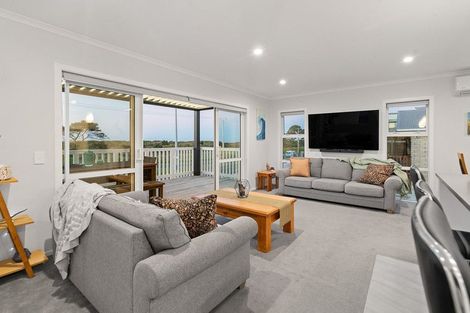 Photo of property in 856a Papamoa Beach Road, Papamoa Beach, Papamoa, 3118