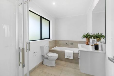 Photo of property in 46 Pacific Heights Road, Orewa, 0931